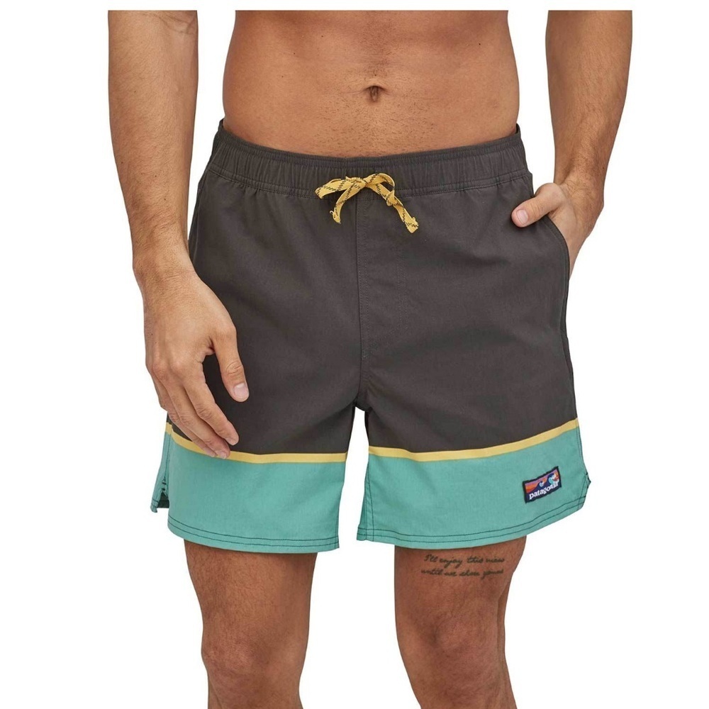 Patagonia stretch wavefarer 16” swim trunks men’s medium